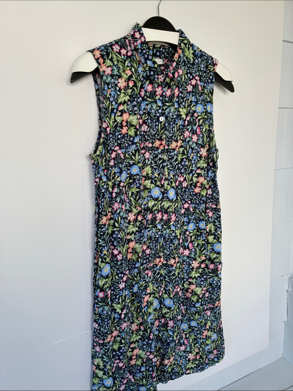 J. Jill Floral Meadow Sleeveless Button Down Shirt Dress Pockets Size Medium - Picture 9 of 17